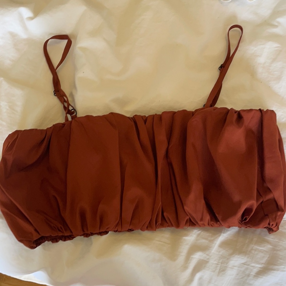 BROWN/RED CROP TOP